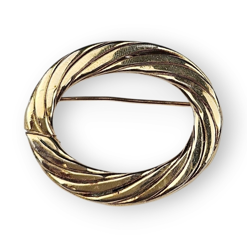 Vintage Oval Rope Brooch Thick Square Wire Gold Plated Minimalist 1 3/8" Long